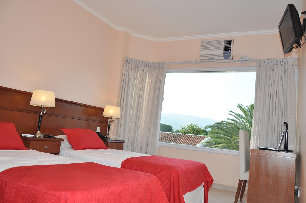 Realnoa Hotel Tartagal Esterno foto